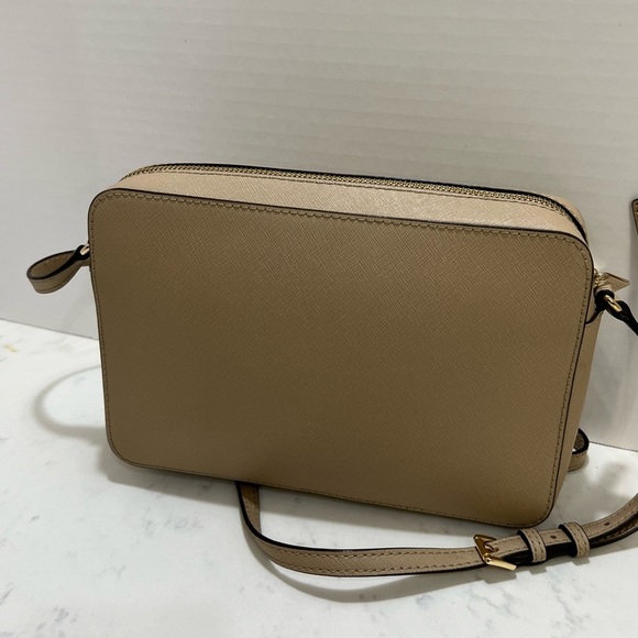 Michael Kors Tan Crossbody Bag - Picture 3 of 8
